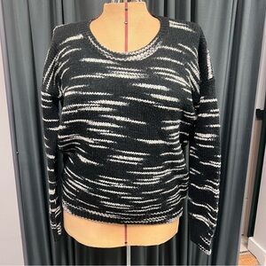 Aqua Black and White Crew Neck Sweater with Textured Pattern C
